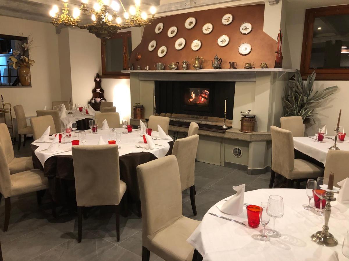 Locanda Rossa Hotel Romans di Varmo Exterior photo